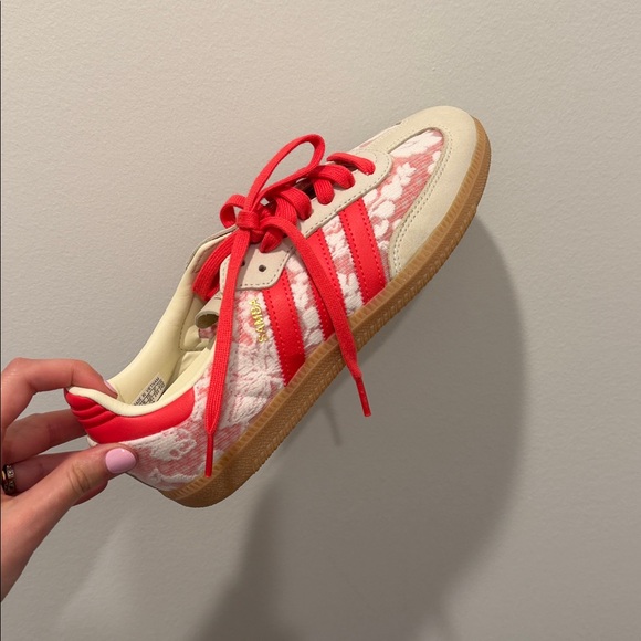 adidas women’s liberty London samba Beige and Red Floral-Panel Sneakers - Picture 2 of 7